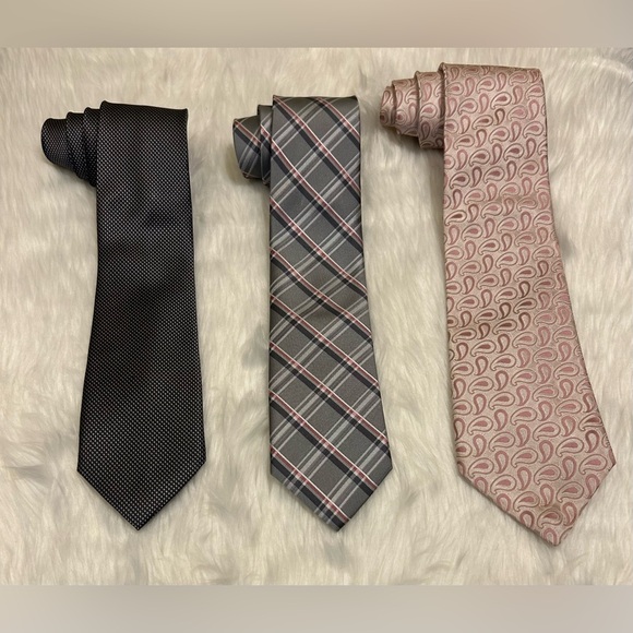Michael Kors Bundle Elegant Men's Tie Set - Black, Gray, Pink - Picture 1 of 16